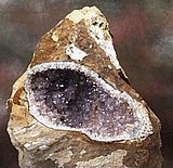 red top amethyst geode.jpg