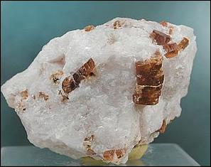 phlogopite mica crystals.jpg